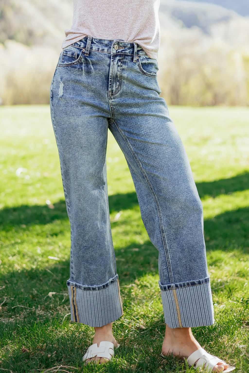 Cuffed Straight Leg Loose Jeans