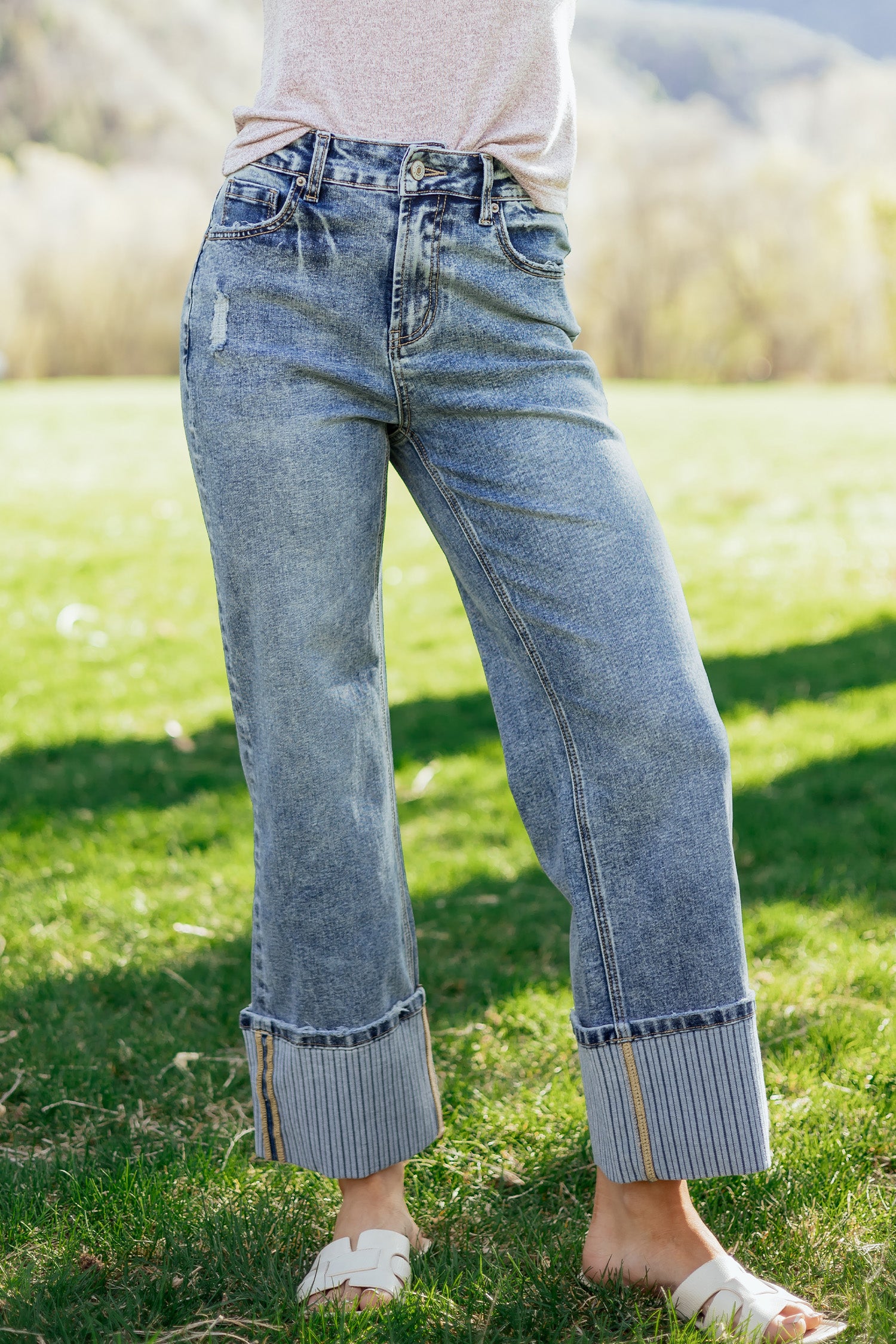Cuffed Straight Leg Loose Jeans